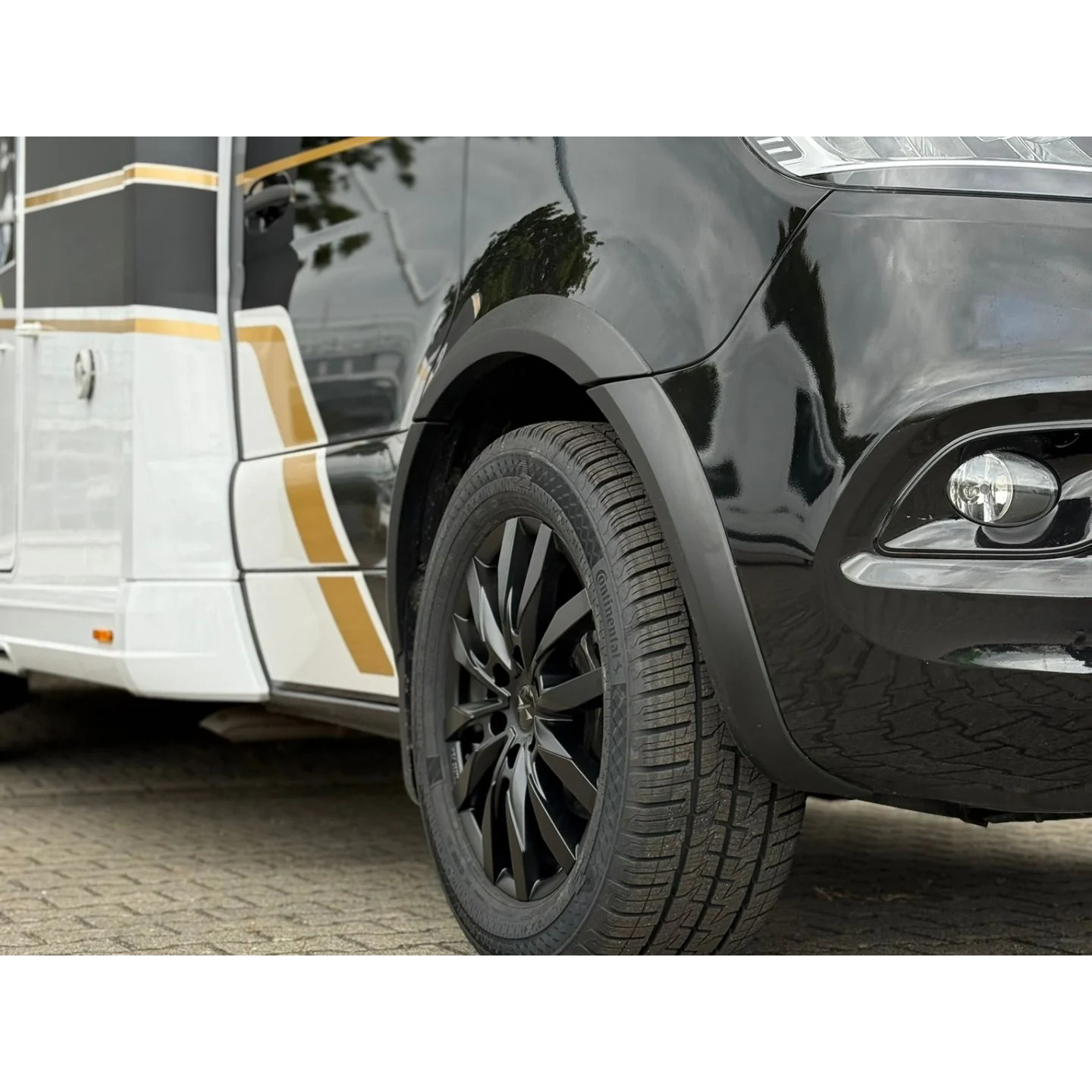 KOTFLÜGELVERBREITERUNG FÜR SPRINTER 907 UND 910, FÜR TEILINTEGRIERTE FAHRZEUGE