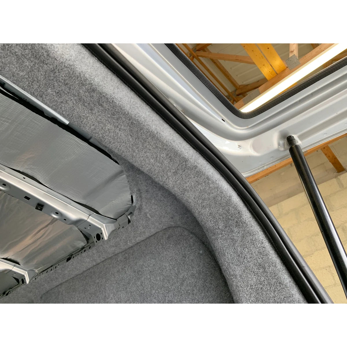 Carpet Filz für Camper mit Sprühkleber – 4-Wege-Stretch für den Innenausbau