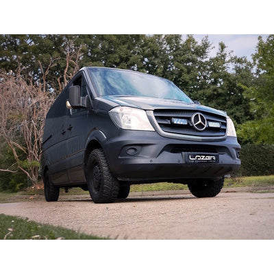 Lazer Lamps Kühlergrill-Kit Mercedes Sprinter W906 (2013-2017)