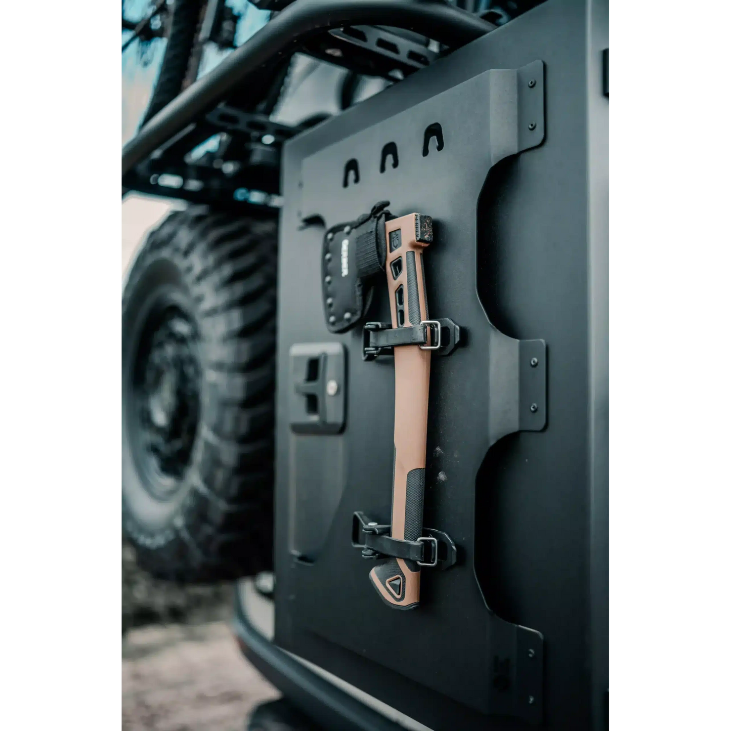 Cargo Box 700