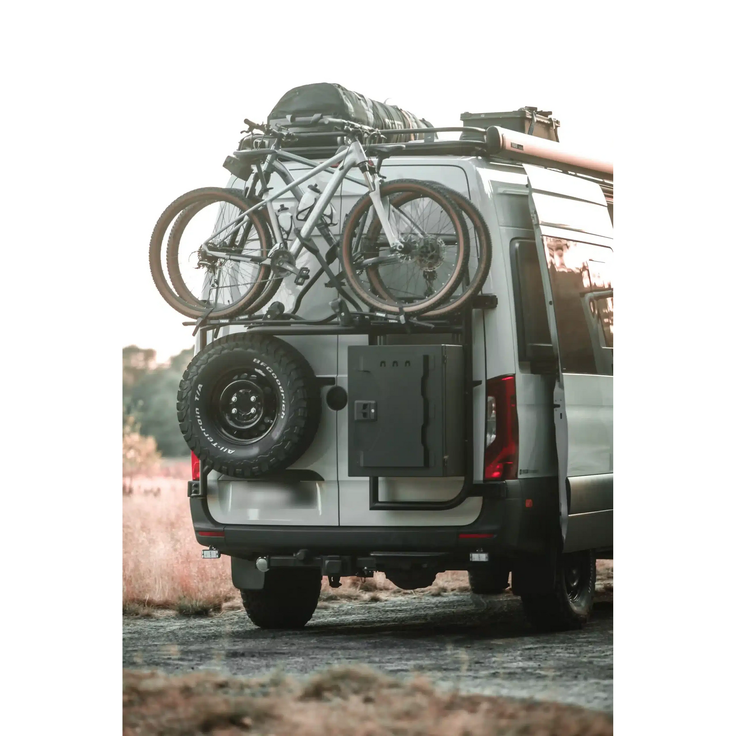 Cargo Box 700