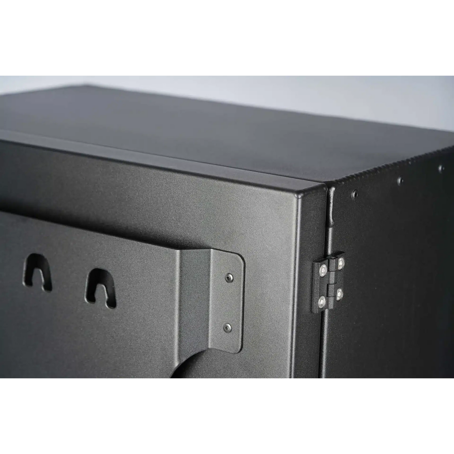 Cargo Box 700