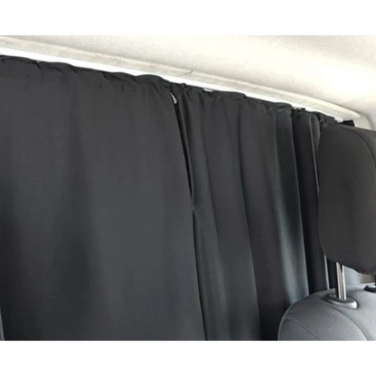 Fahrerhaus-Trennvorhang mit 118 cm Schiene – Premium Blackout