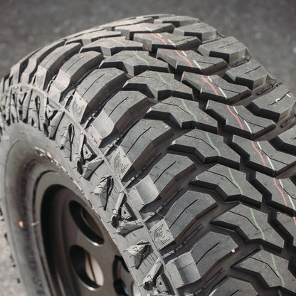 Reifen 305/70R18 35x12.5R18
