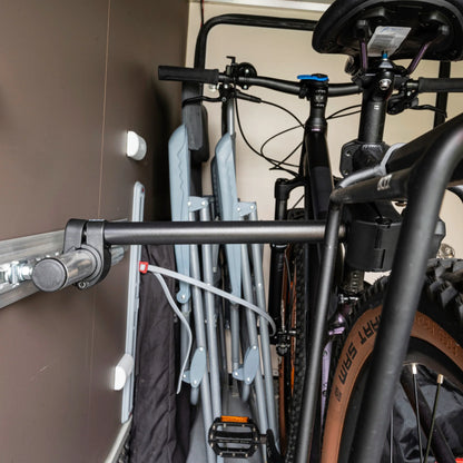 Fahrradhalter für Airline-Zurrschiene