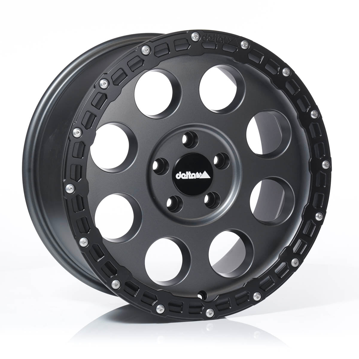 Komplettradsatz Klassik_B Gunmetal Rugged 18x8.8 mit Loder AT#1 255/55 R18 Ducato 5/130 (250 | 2014 - 2024)/ Boxer 5/130 (Y | 2014 -2024)