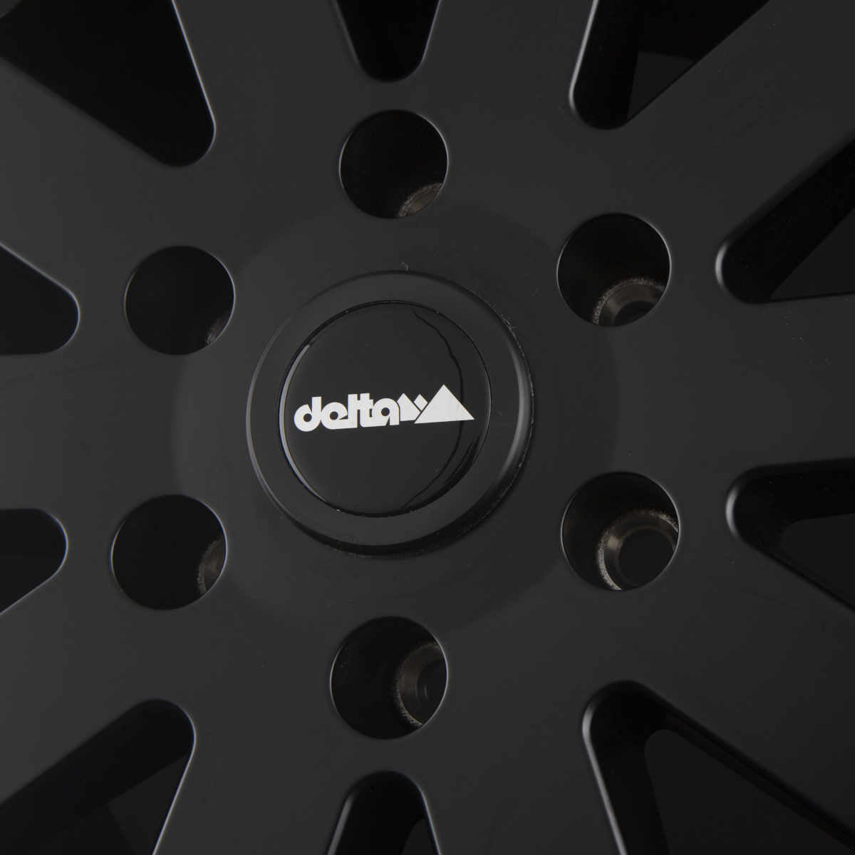 Alurad Hanma 17" Schwarz Matt für Transit (F*D | 2024 -)