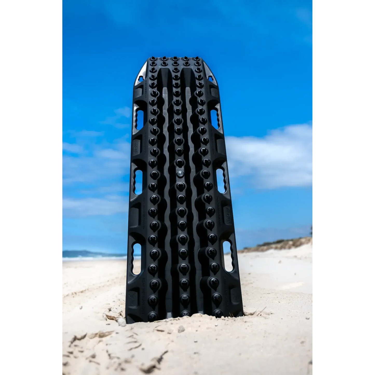 MAXTRAX XTREME Sandbleche – Recovery Boards für Offroad & 4x4 (Paar) mit/ohne Halterungen