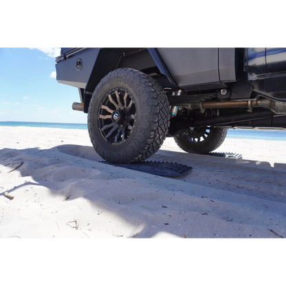 MAXTRAX XTREME Sandbleche – Recovery Boards für Offroad & 4x4 (Paar) mit/ohne Halterungen