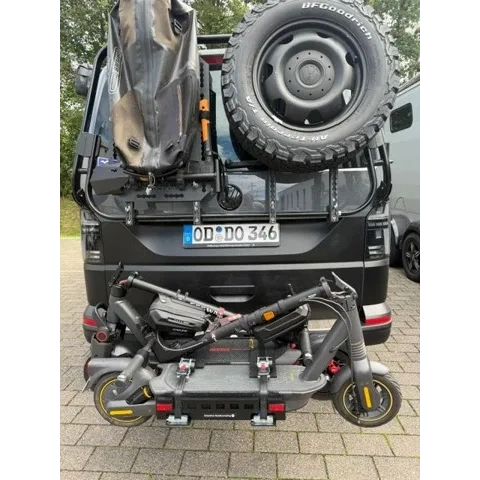 Universal e-scooter mount / carrier for tow bars